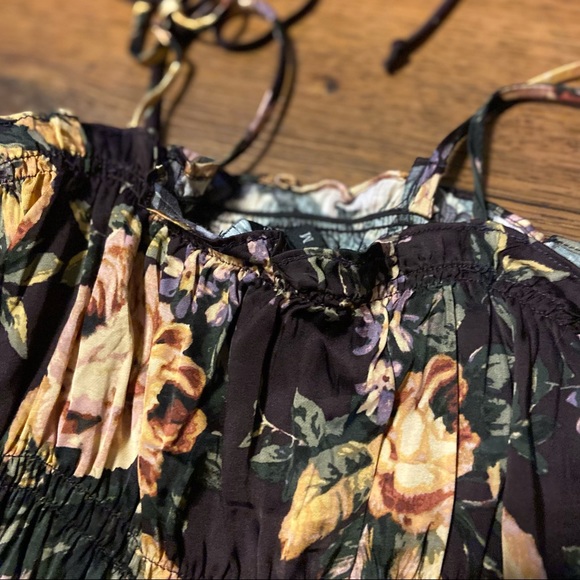 Gathered Stretch Top w/ Tie Straps - Picture 4 of 4